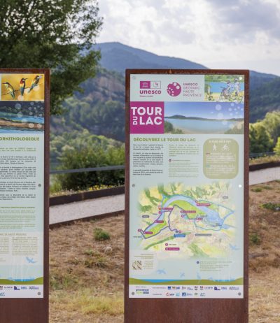 Panneaux Tour du Lac - Panneaux Tour du Lac (© Thibaut VERGOZ)