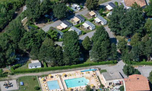 Camping Les Eaux Chaudes Camping Les Eaux Chaudes - Camping Les Eaux Chaudes (© Camping Les Eaux Chaudes)
