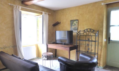 Appartement T3 Hypocras Appartement T3 Hypocras - Espace salon (© SARL Les robines vert-bleu)