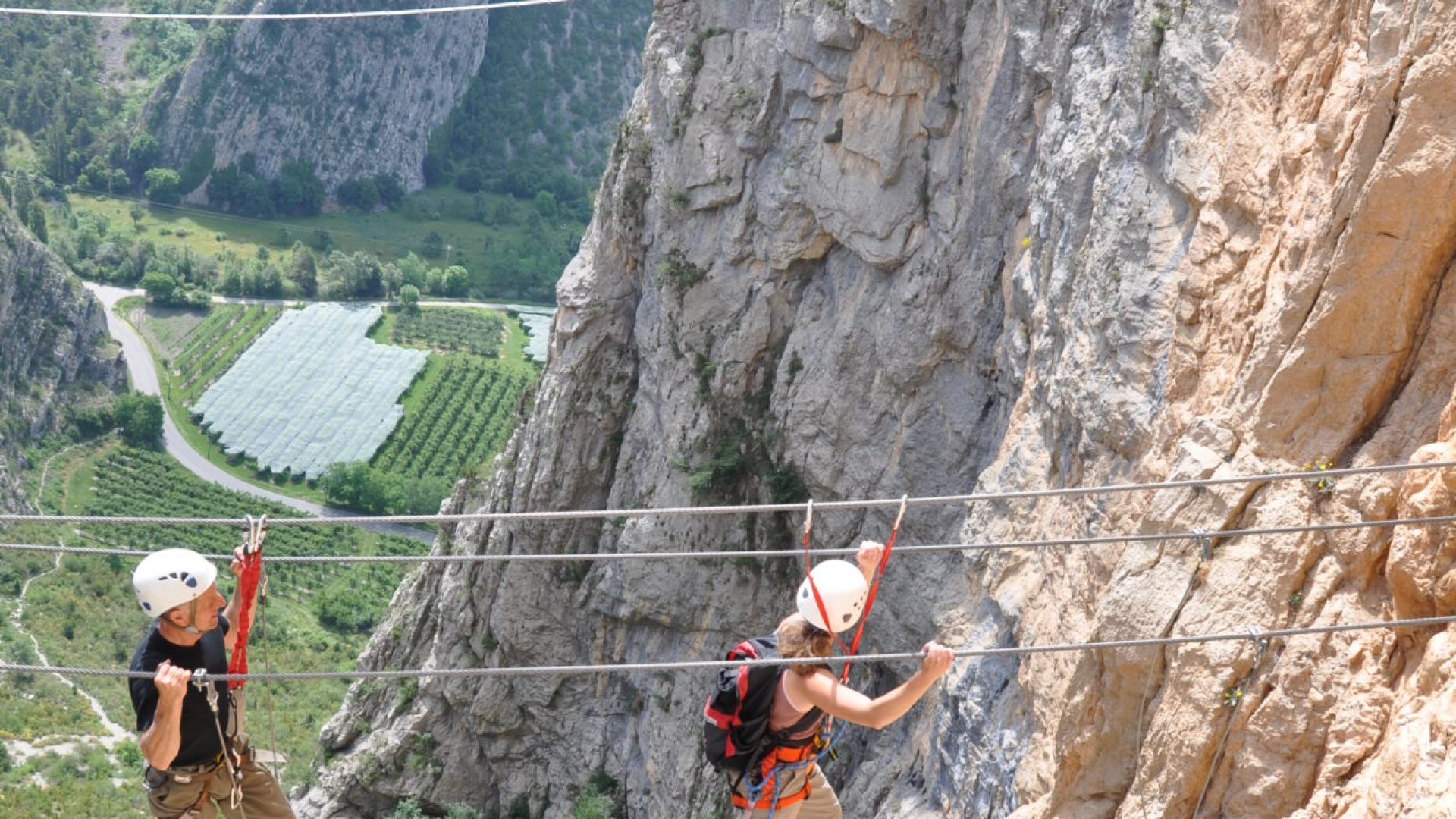 Via ferrata de la grande fistoire - Pont népalais (© CCSB)