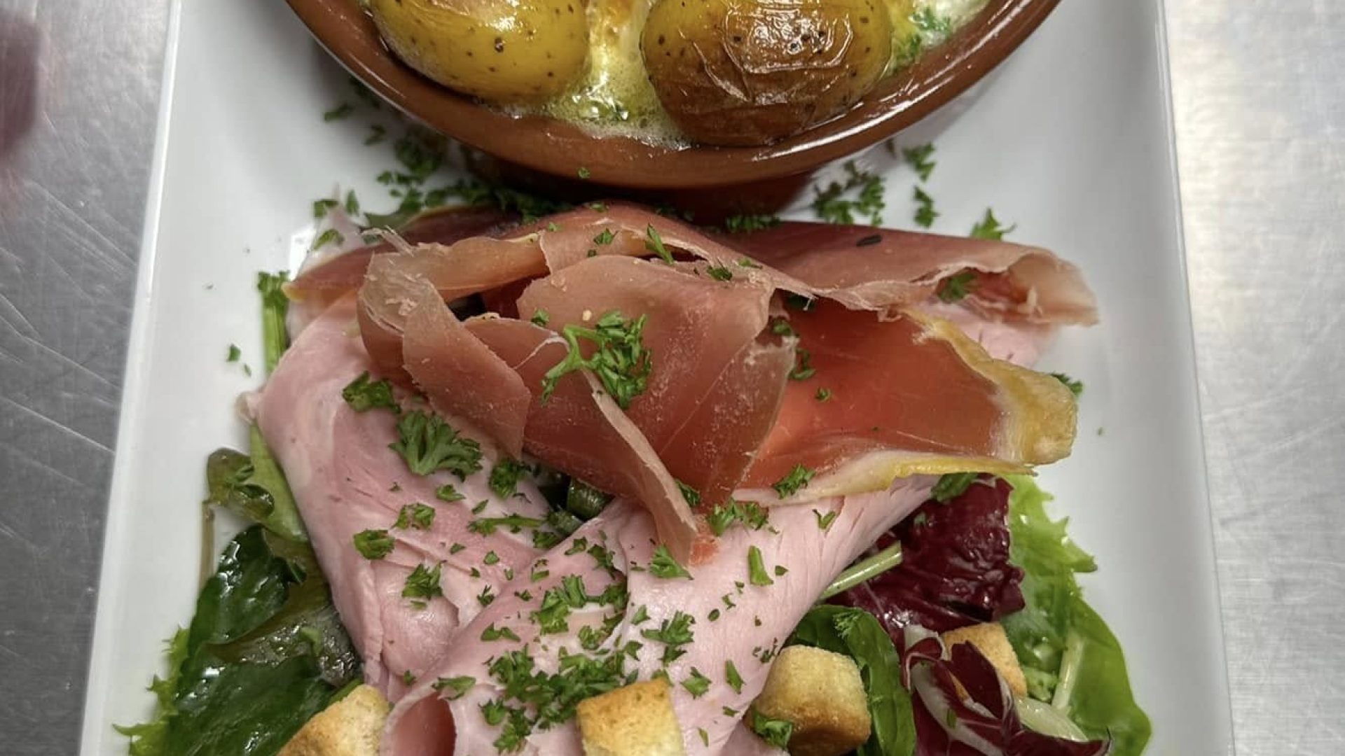 Tomme Chaude au génépy (© L'hôtentique)