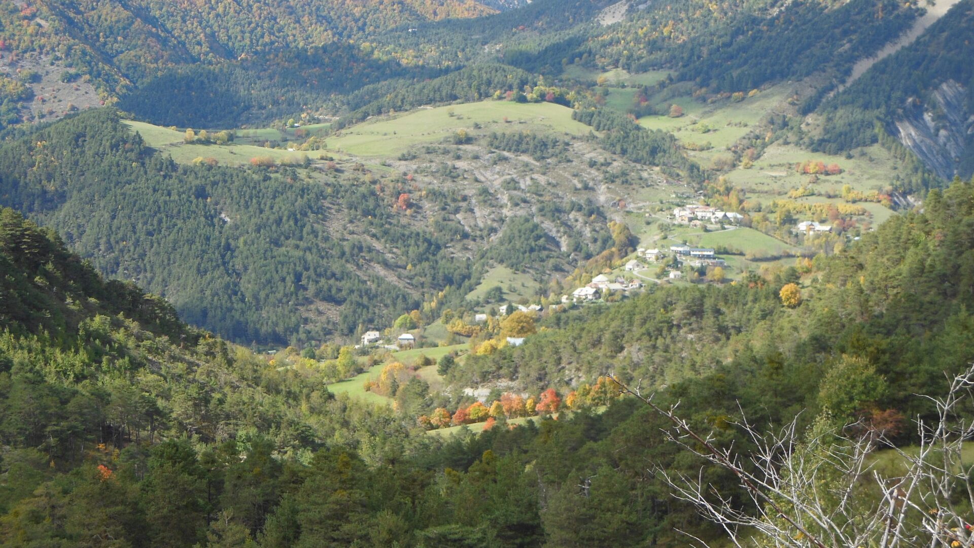La Fontaine de l'Ours - Auzet (© CMR Fontaine de l'Ours)