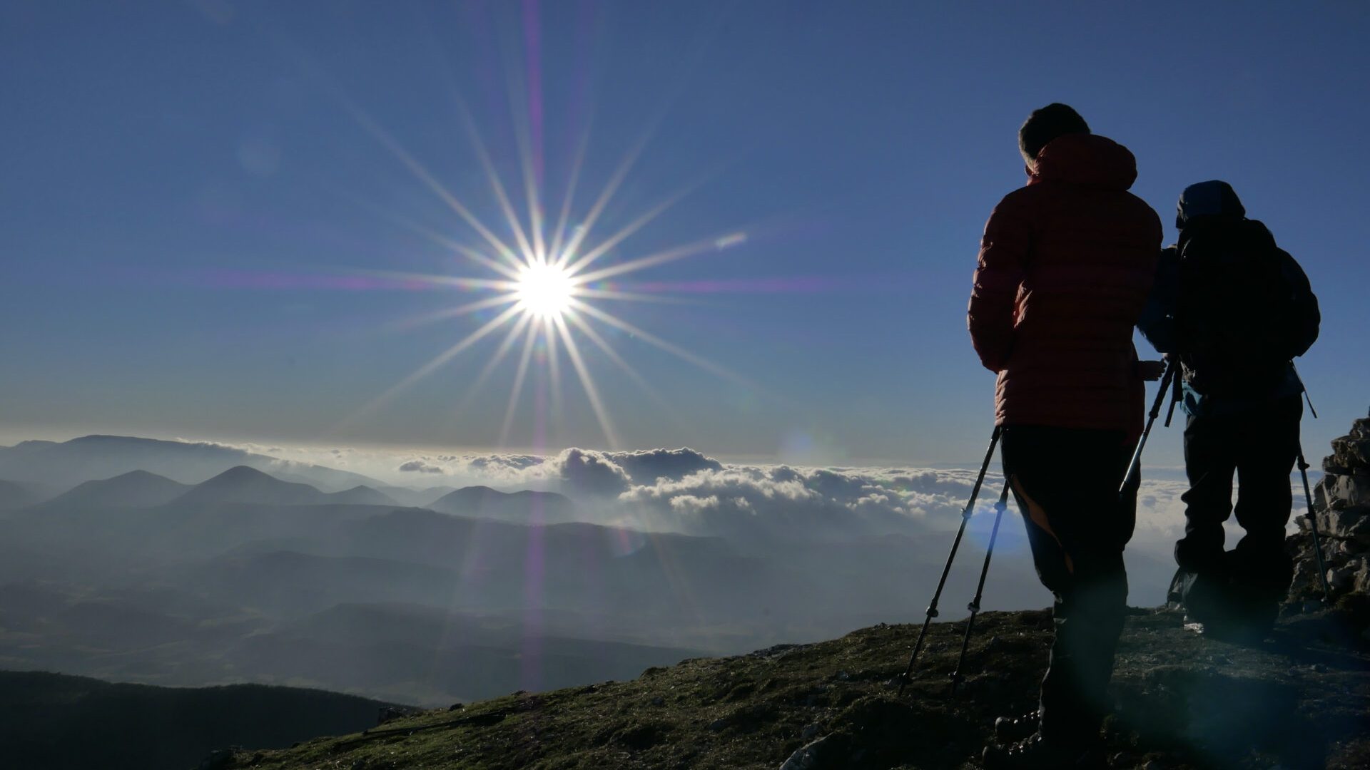 Randonneurs - Alpes de Haute-Provence - Randonneurs Digne-les-Bains (© C.Goussot)