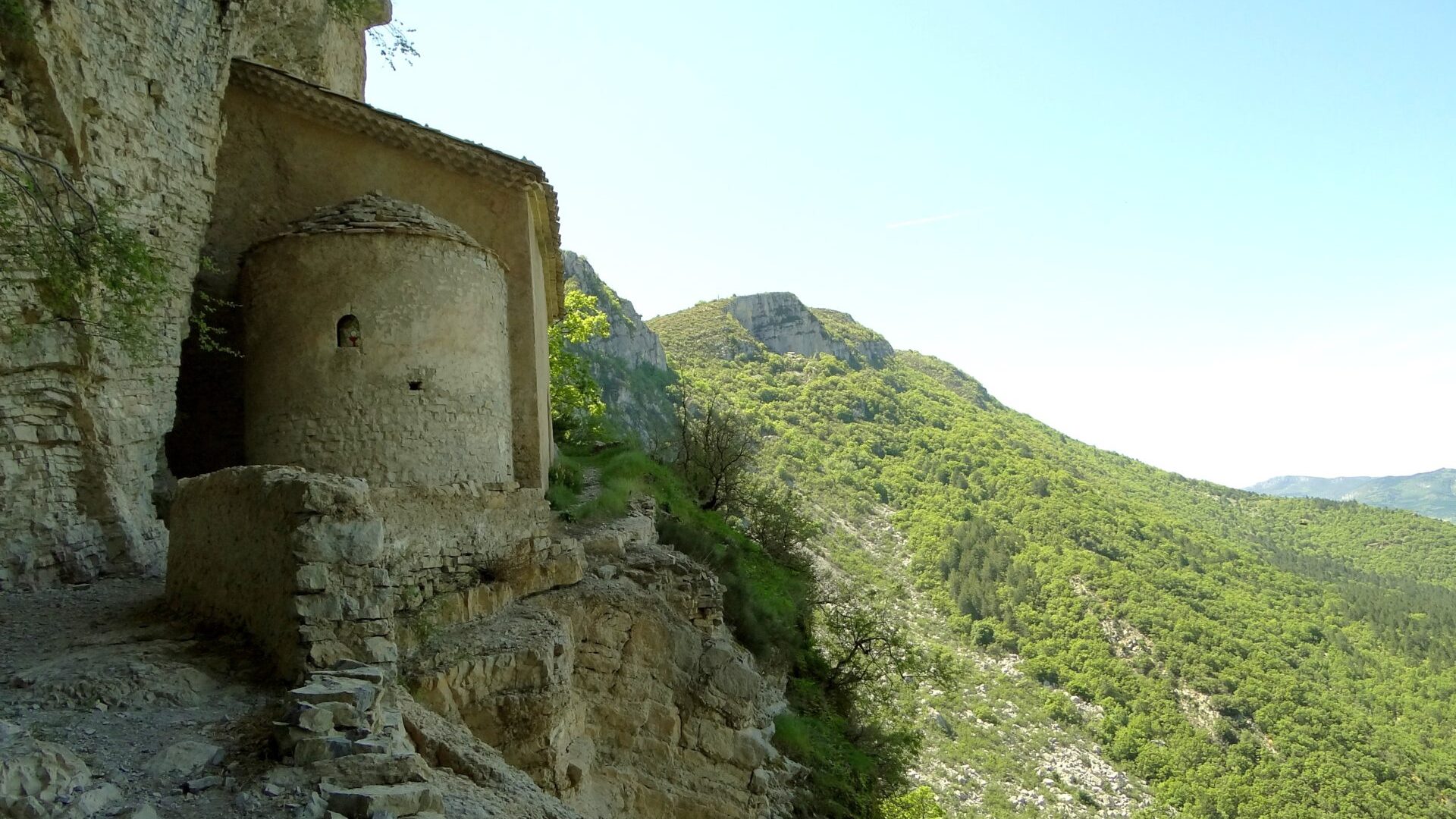 Chapelle - Vallée du Jabron - Montagne de Lure - Chapelle-Jabron (© M.Caron)