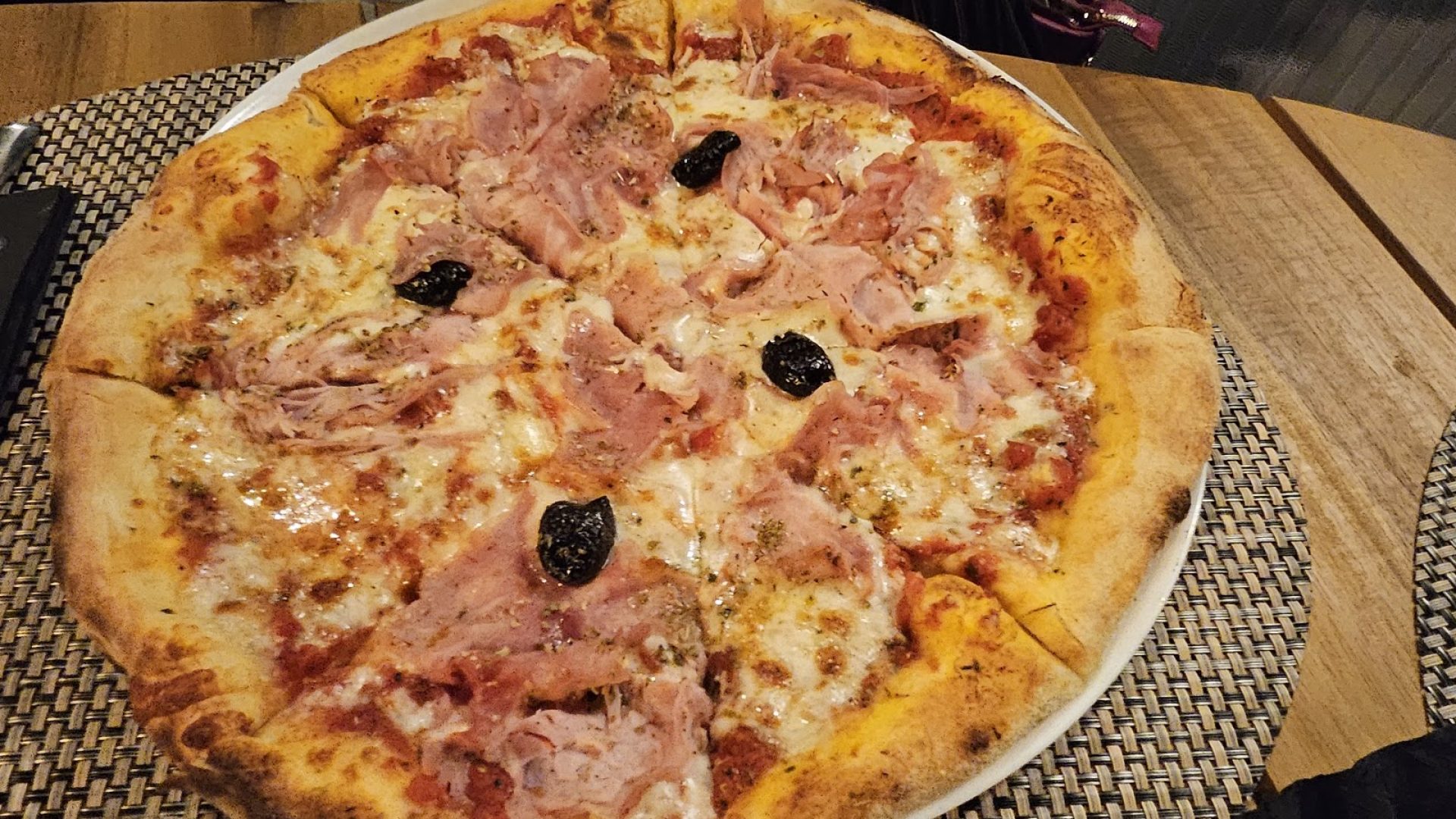 Restaurant L’Hôtentique (© L'Hôtentique)