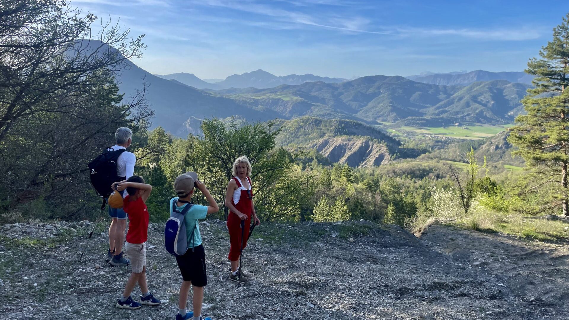 Randonnée en famille dans les Hautes-Terres (© © autres versants)