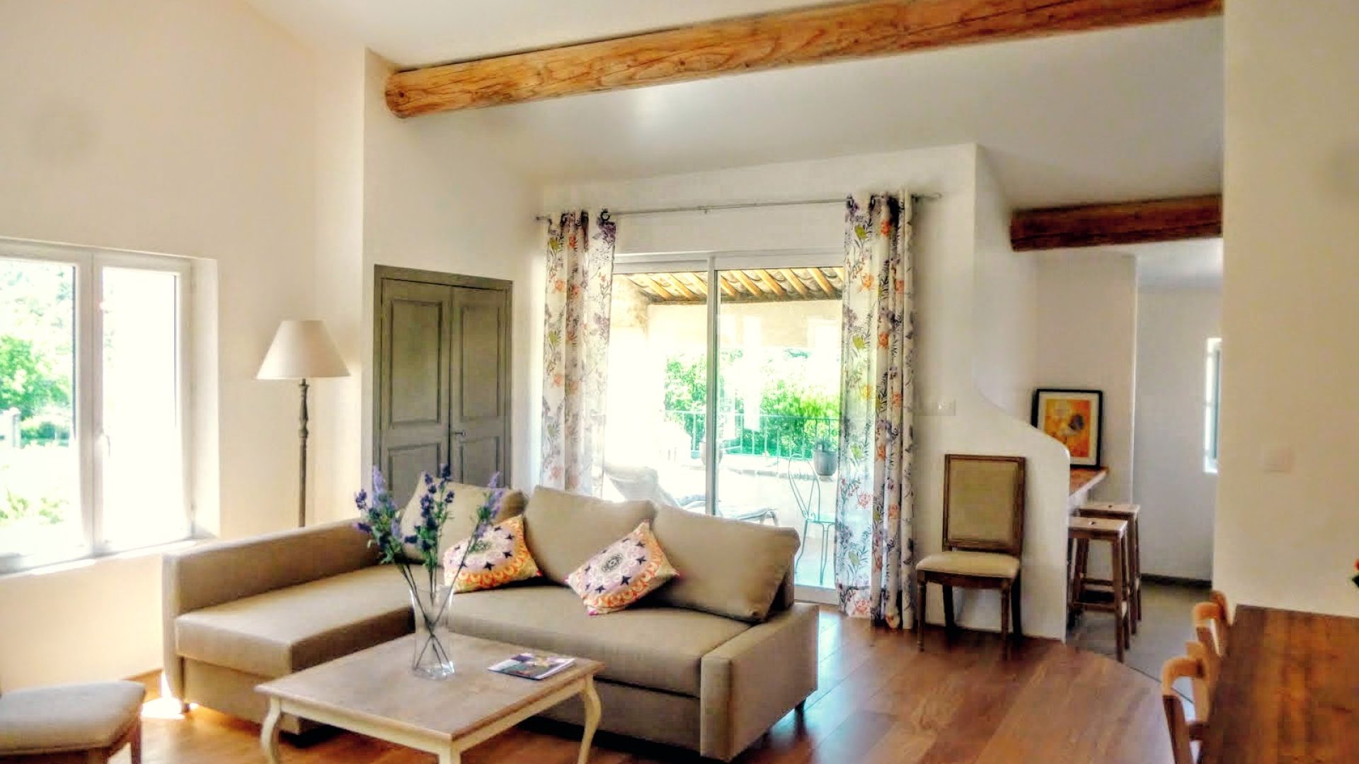 Le Salon du Gîte Béla Vista (© Gîte La Bastida Flora)