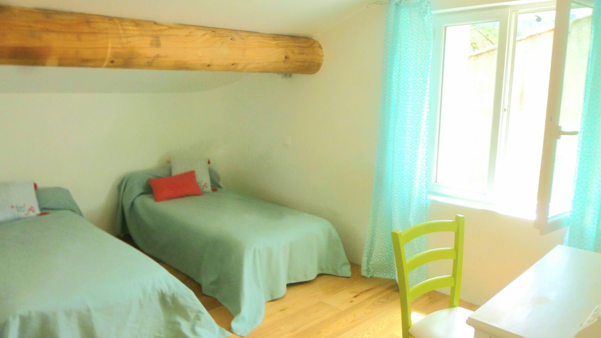 Chambre n°2 (© Gîte la Bastida Flora)