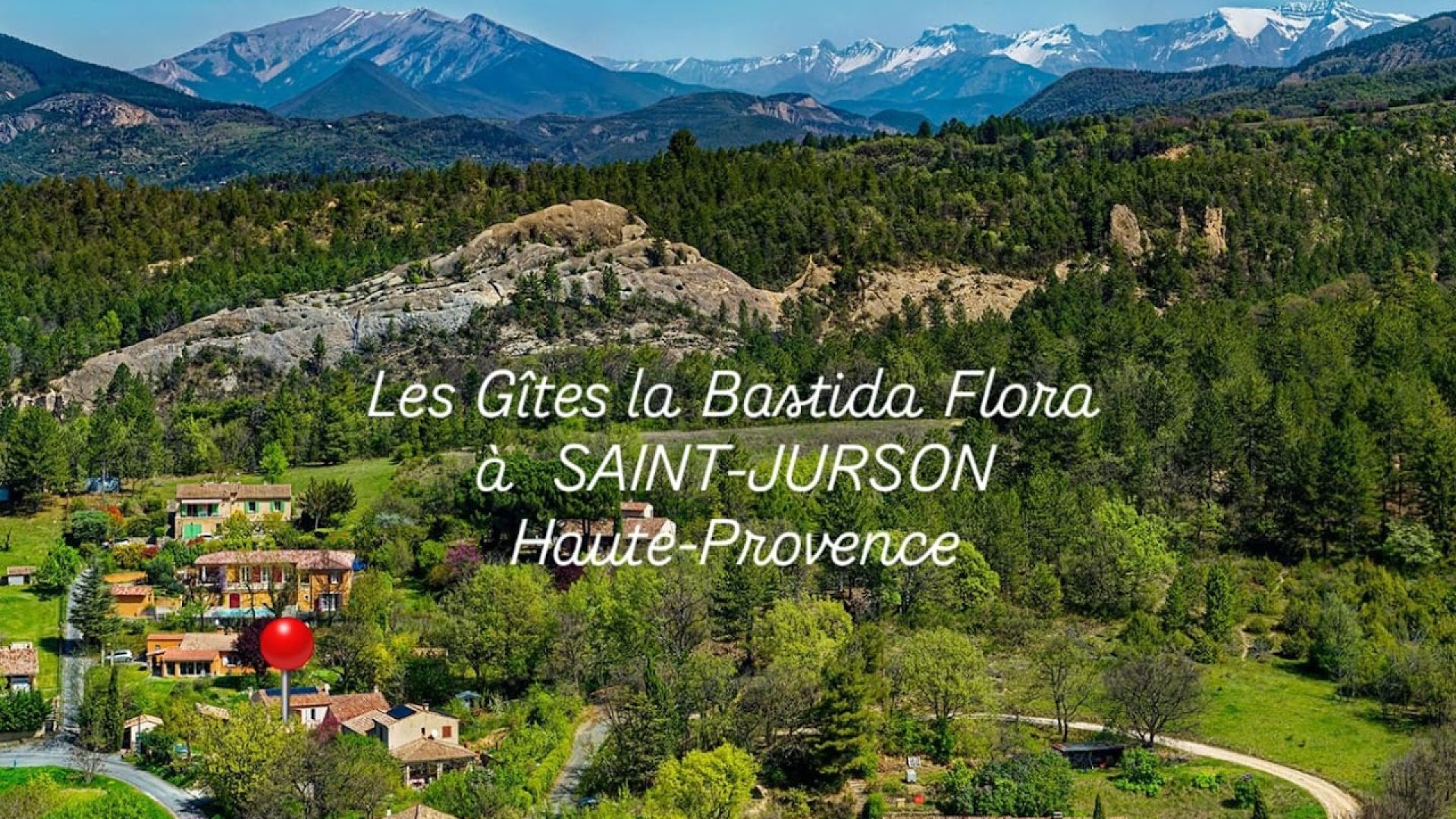 Vue depuis le ciel sur le hameau SAINT-JURSON (© Gîte la Bastida Flora)