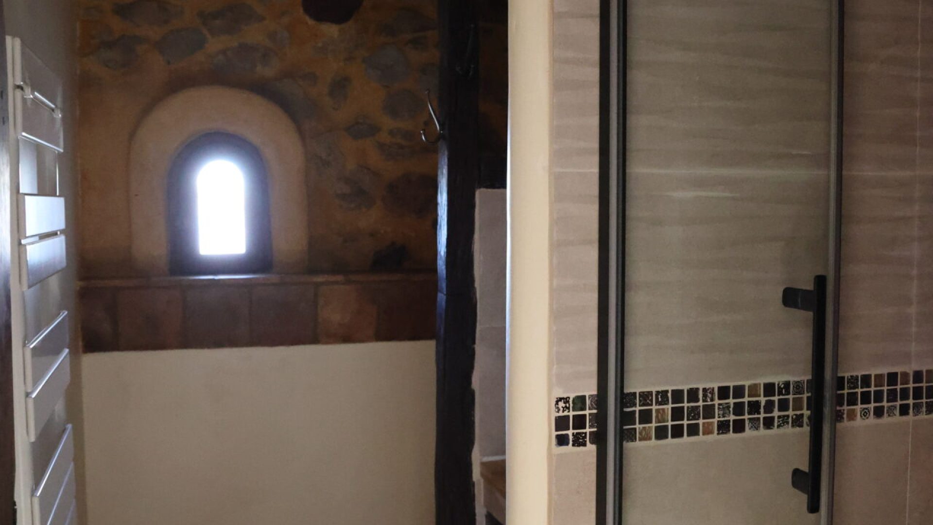 Salle d'eau (© Jean-Louis DUMONTIER)