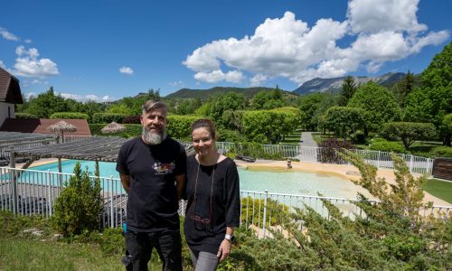 CAMPING LES PRAIRIES SEYNES LIVRÉES